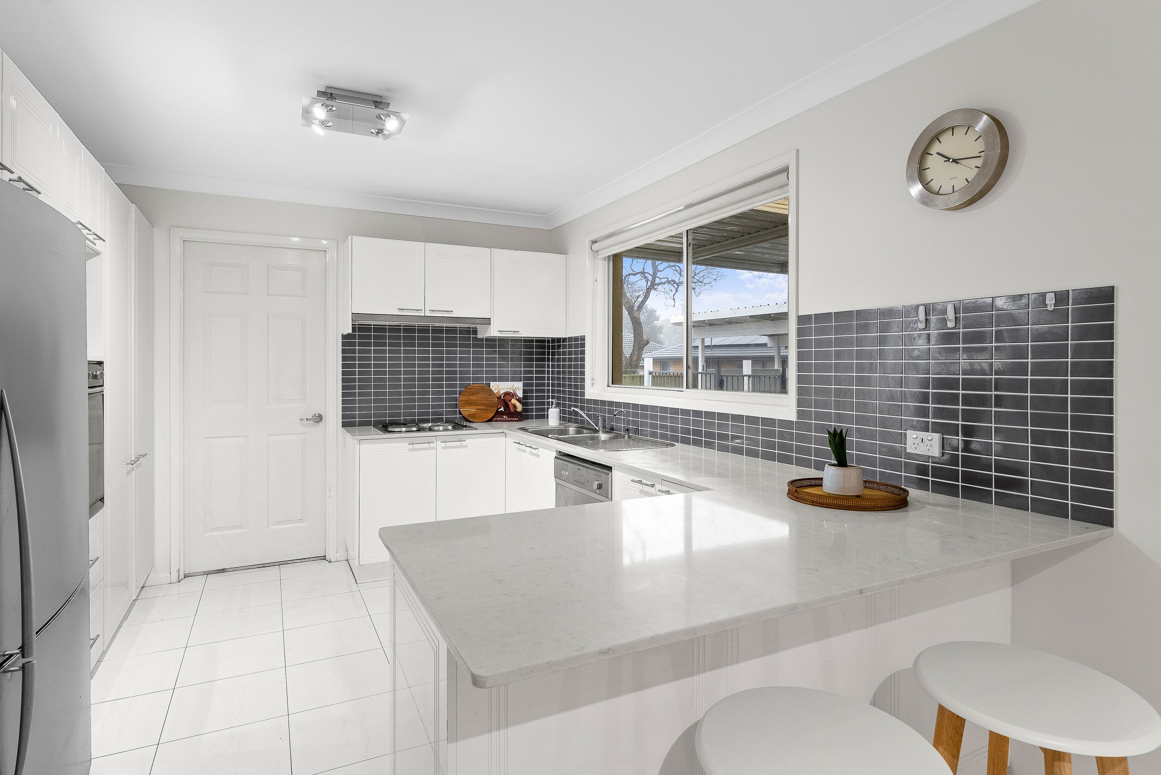 97A Walker Street, Helensburgh NSW 2508, Helensburgh - Thumbnail 2
