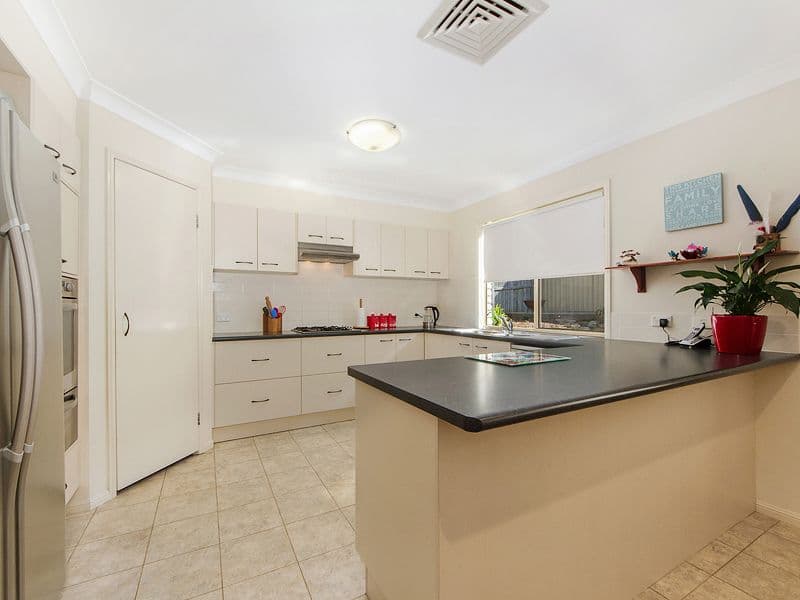 17 Soward Court, Pacific Pines QLD 4211, Pacific Pines - Thumbnail 2