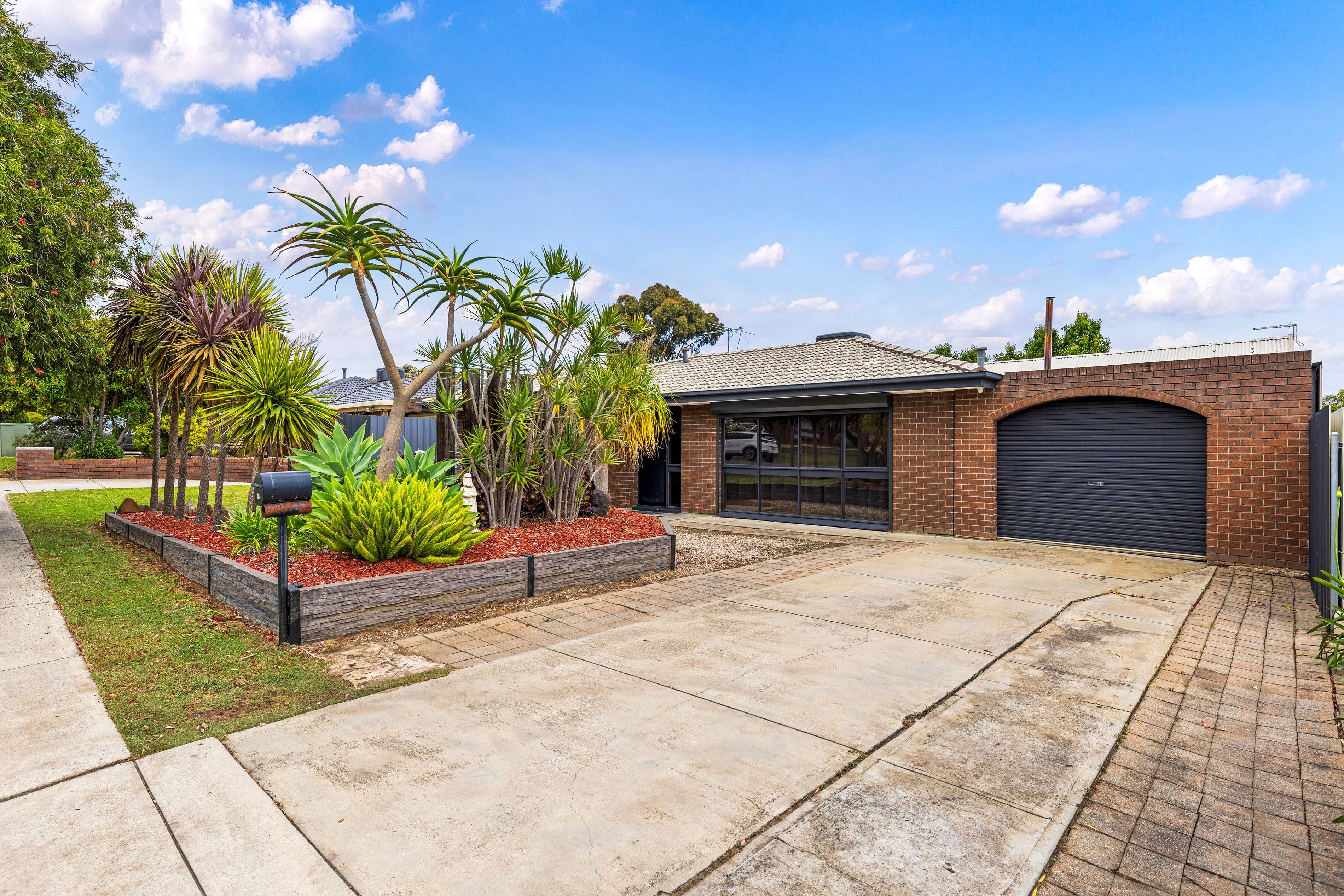 18 Cadbury Street, St Agnes SA 5097, St Agnes - Thumbnail 2