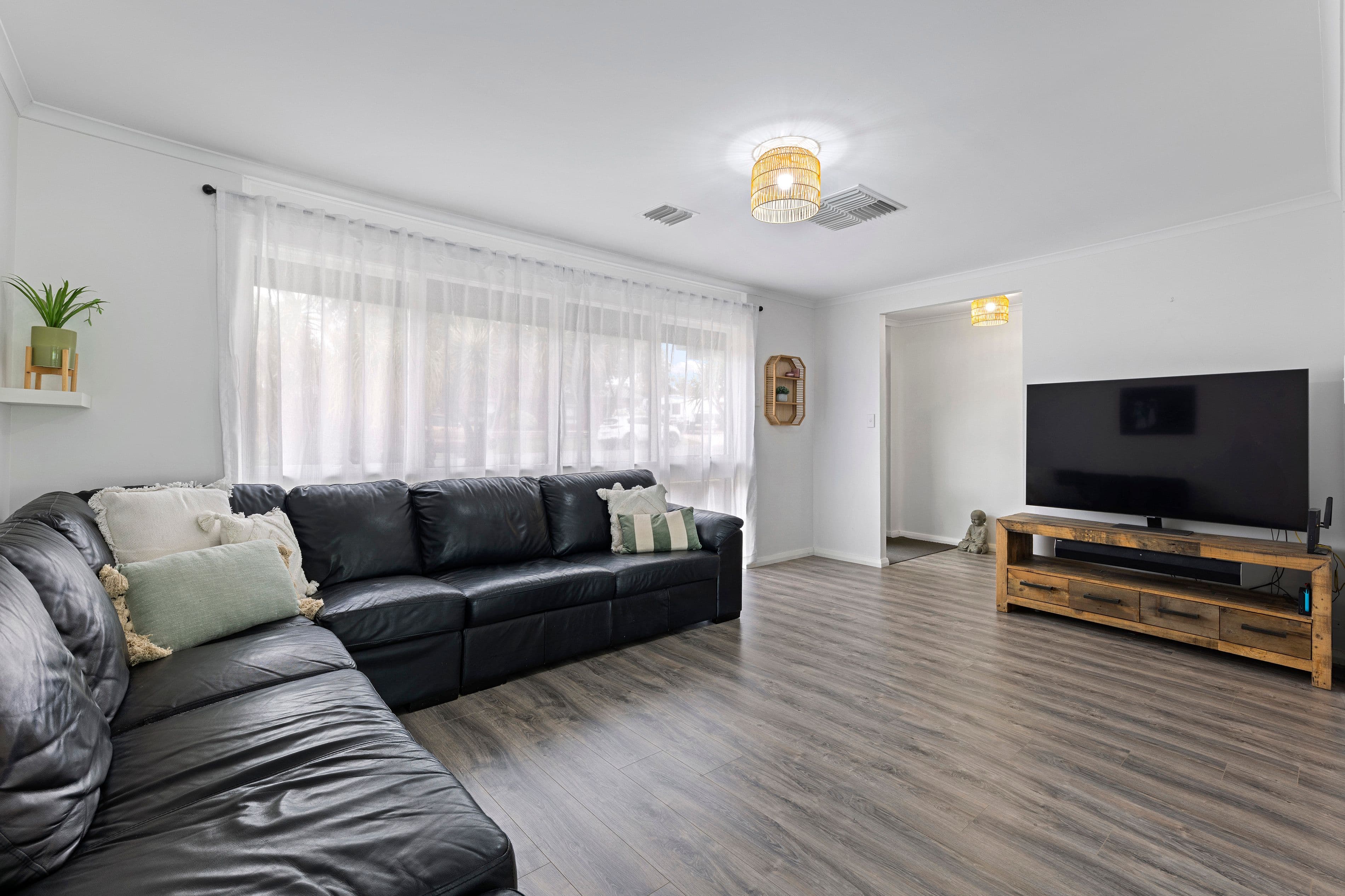 18 Cadbury Street, St Agnes SA 5097, St Agnes - Thumbnail 4