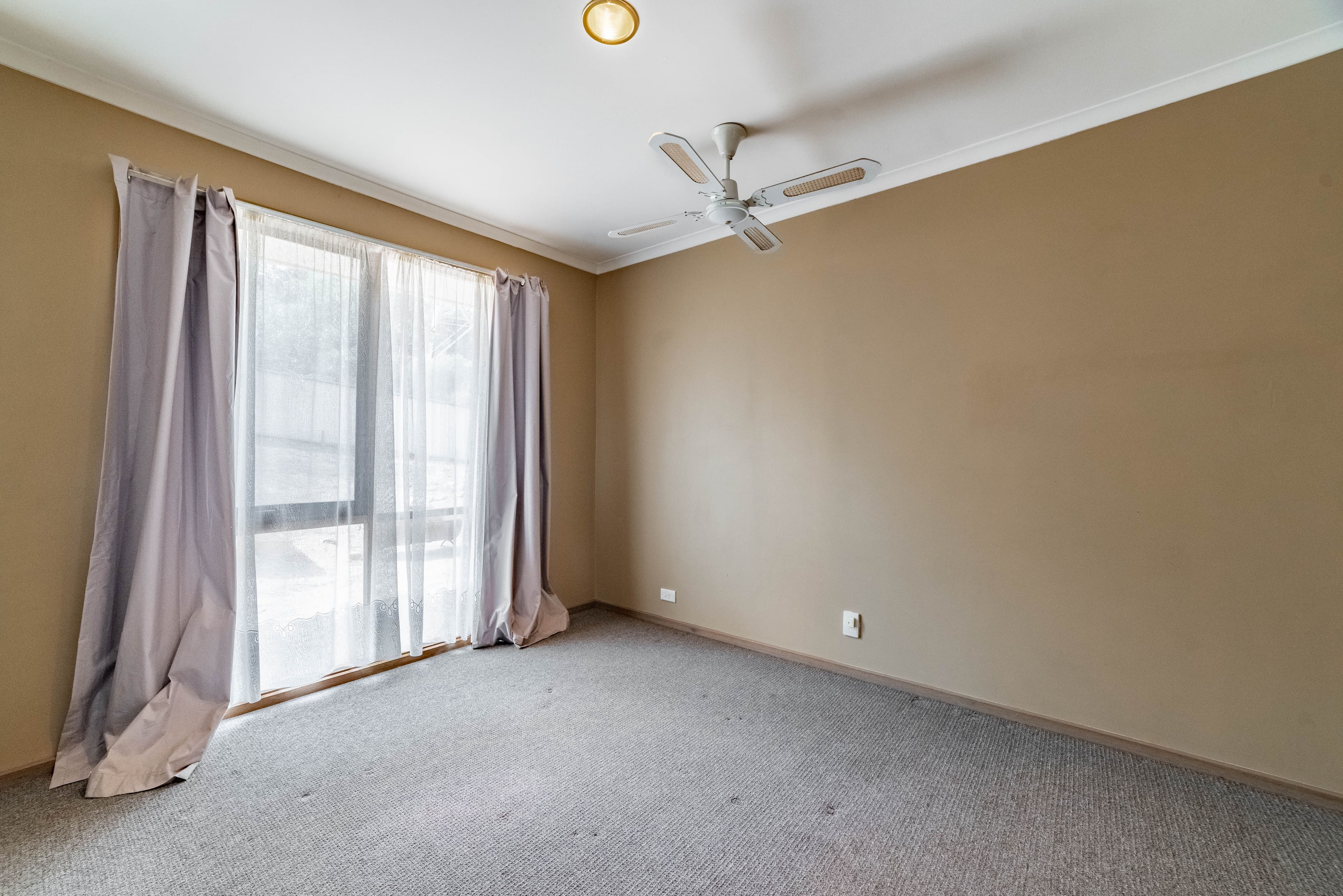 13 Proud Terrace, Flora Hill VIC 3550, Flora Hill - Thumbnail 5