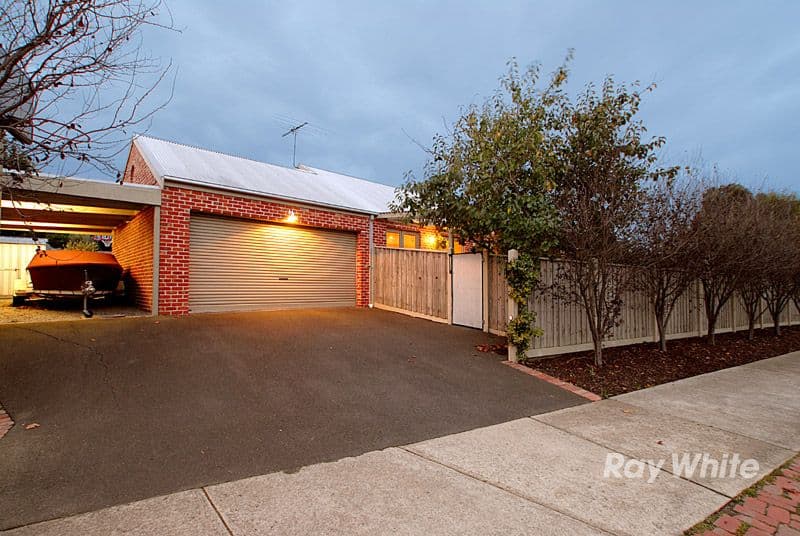 11 Bangalay Place, BERWICK VIC 3806, Berwick - Thumbnail 6