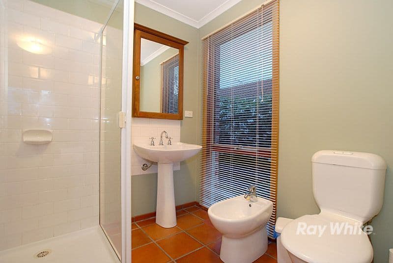 11 Bangalay Place, BERWICK VIC 3806, Berwick - Thumbnail 8