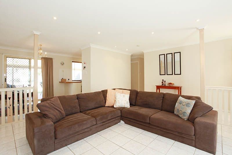 15 Rutyna Crescent, CRESTMEAD QLD 4132, Crestmead - Thumbnail 2