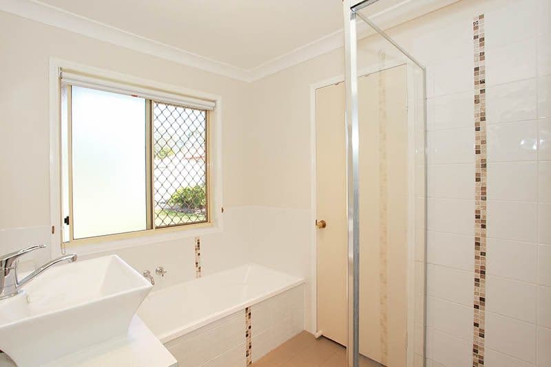 15 Rutyna Crescent, CRESTMEAD QLD 4132, Crestmead - Thumbnail 5