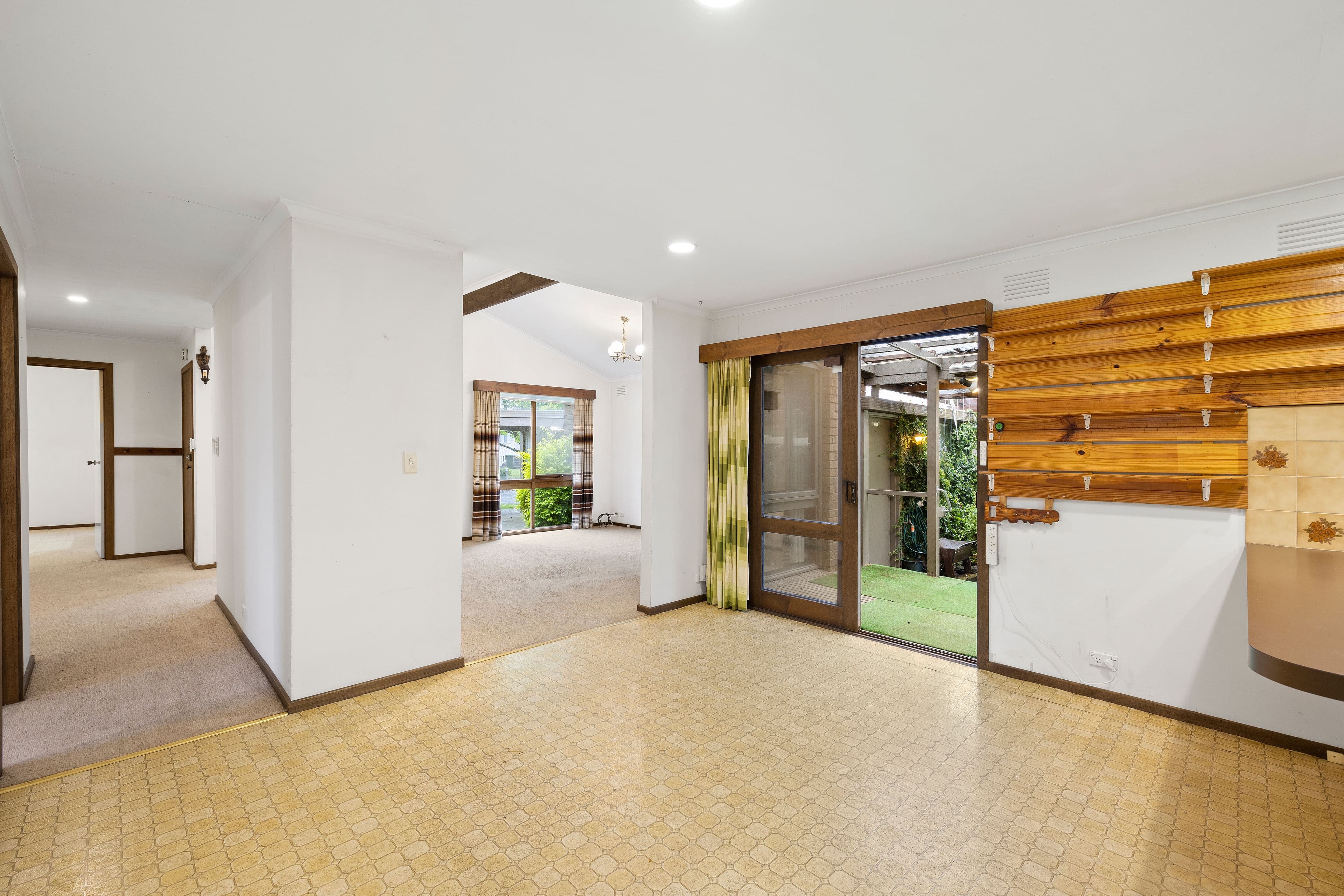 9 Solway Close, Ferntree Gully VIC 3156, Ferntree Gully - Thumbnail 5