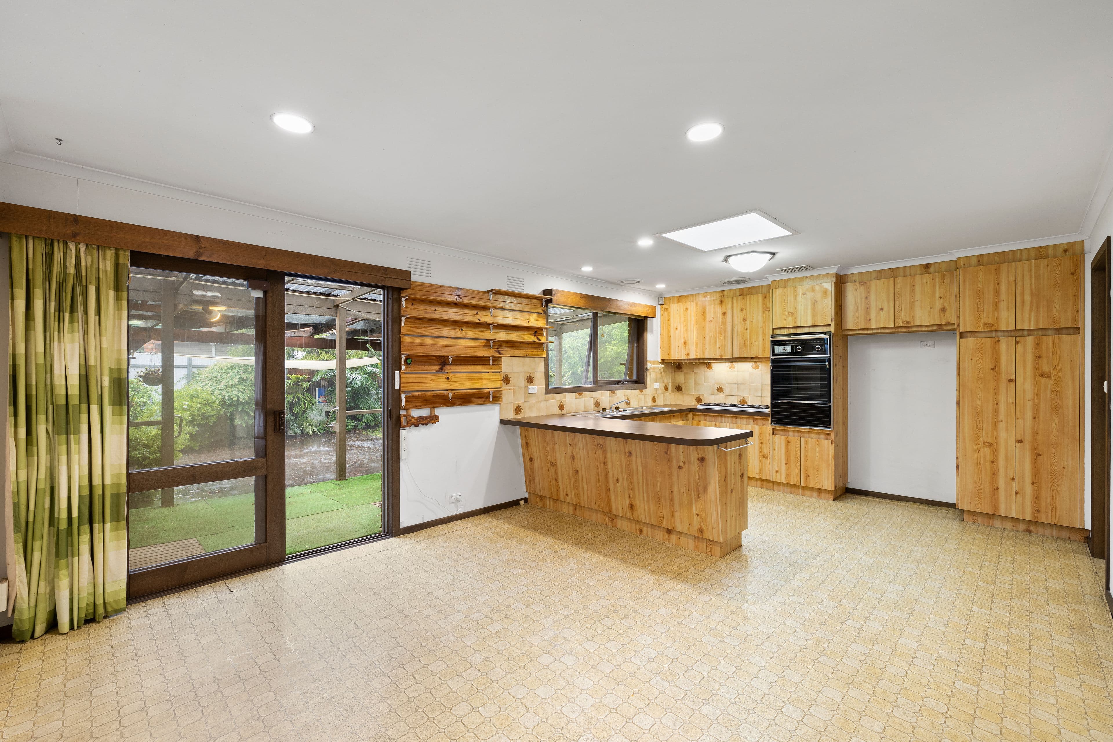 9 Solway Close, Ferntree Gully VIC 3156, Ferntree Gully - Thumbnail 6