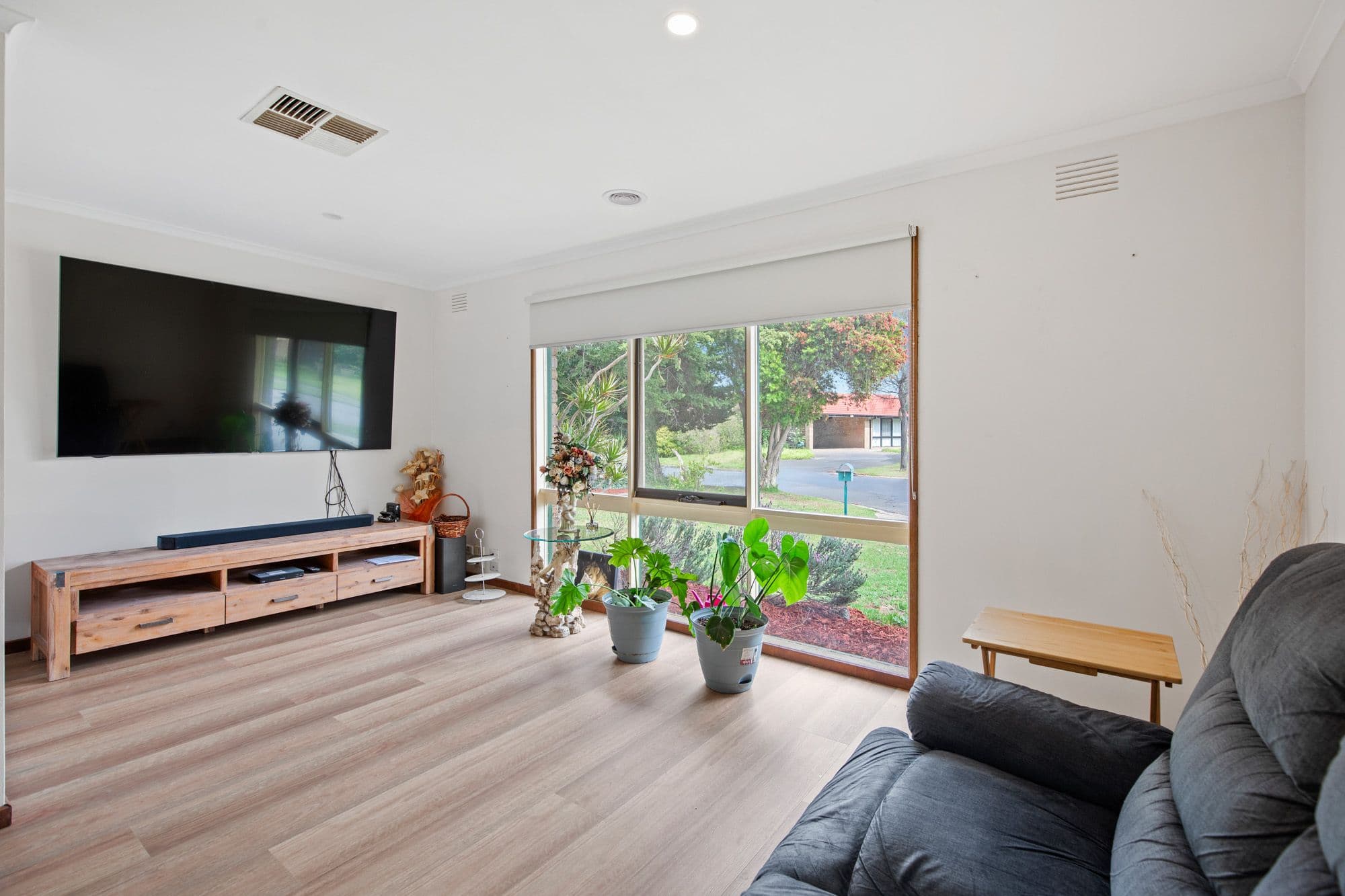 8 Murchison Court, Werribee VIC 3030, Werribee - Thumbnail 3