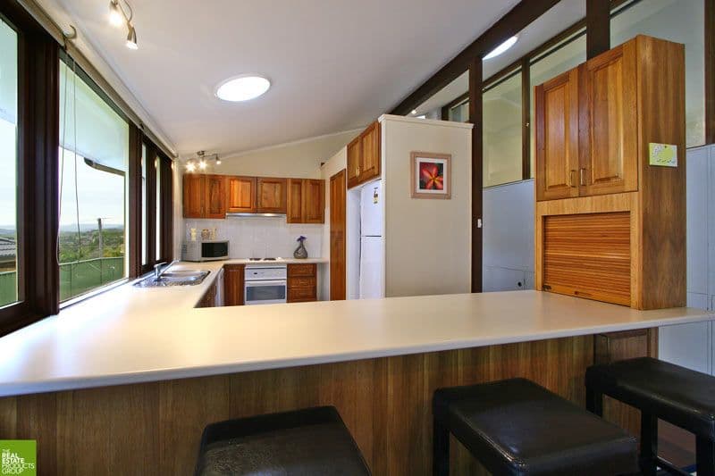 9  Tait Avenue, KANAHOOKA NSW 2530, Kanahooka - Thumbnail 2
