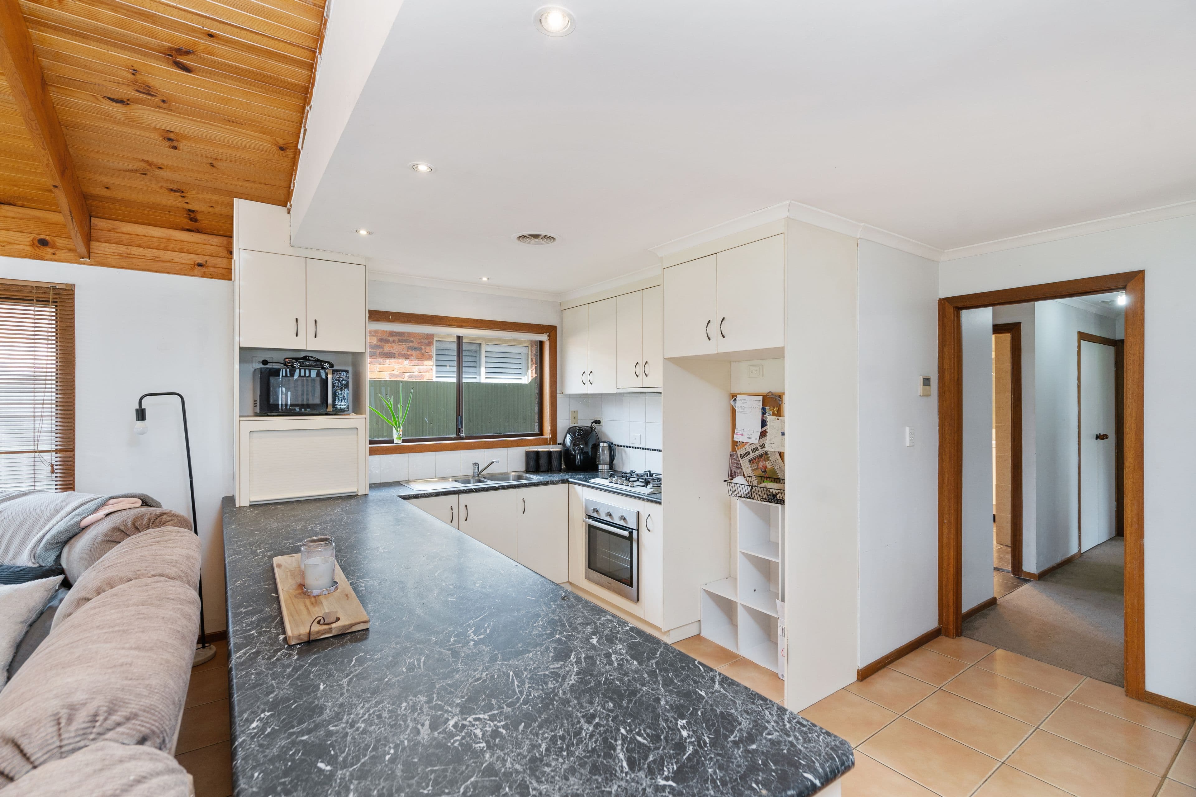 6 Hume Street, Lake Albert NSW 2650, Lake Albert - Thumbnail 2