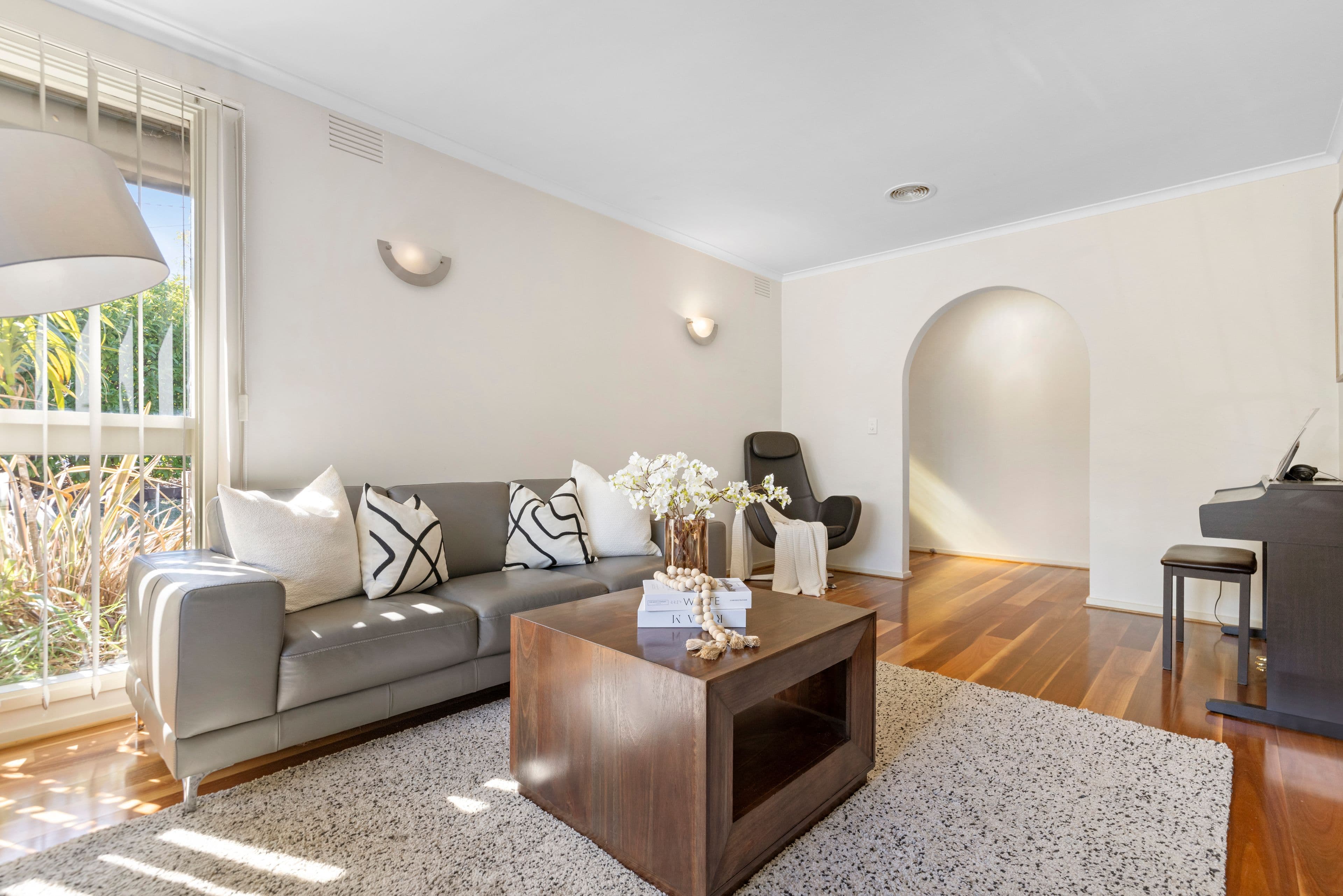 9 Pentlowe Road, Wantirna South VIC 3152, Wantirna South - Thumbnail 2