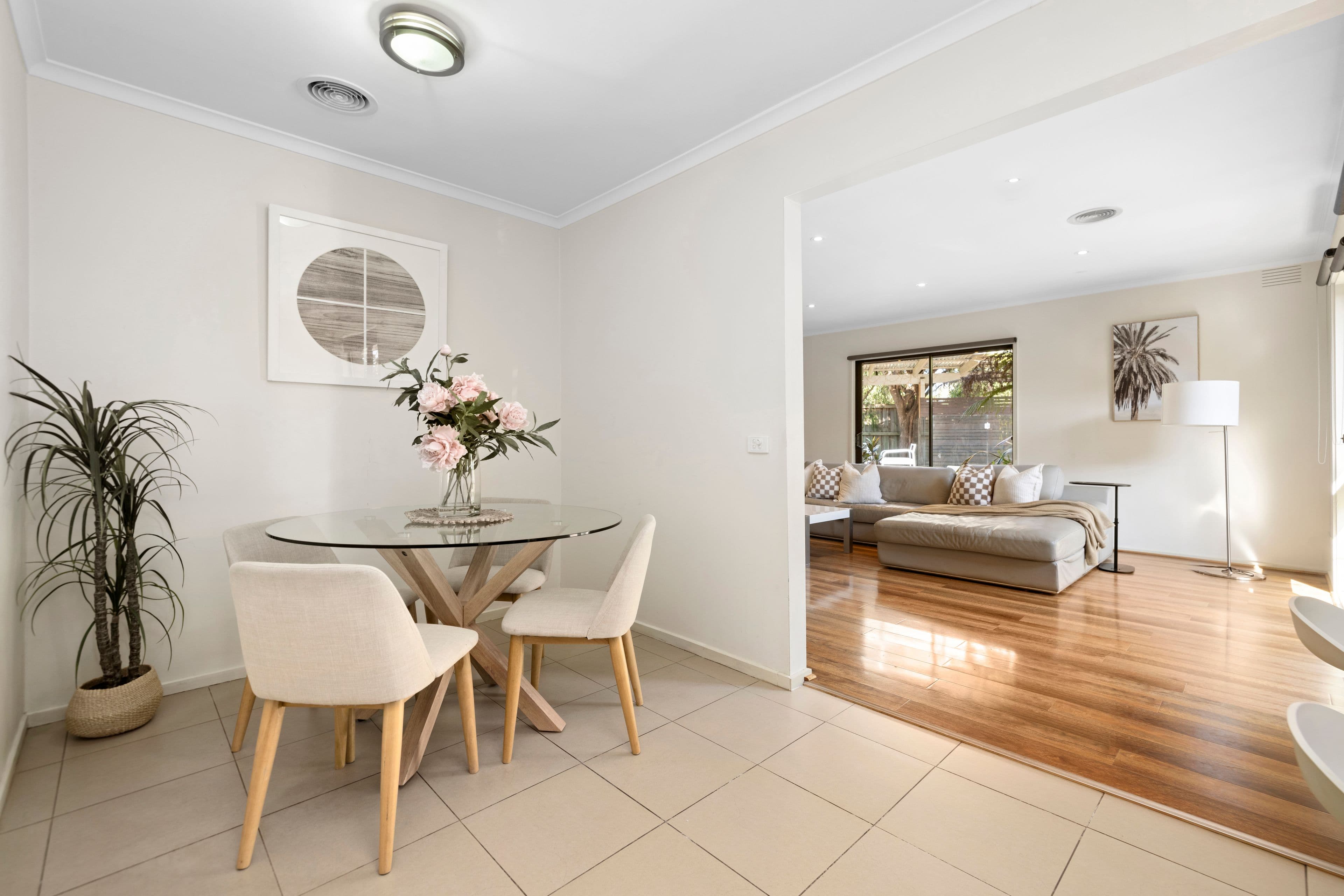 9 Pentlowe Road, Wantirna South VIC 3152, Wantirna South - Thumbnail 4