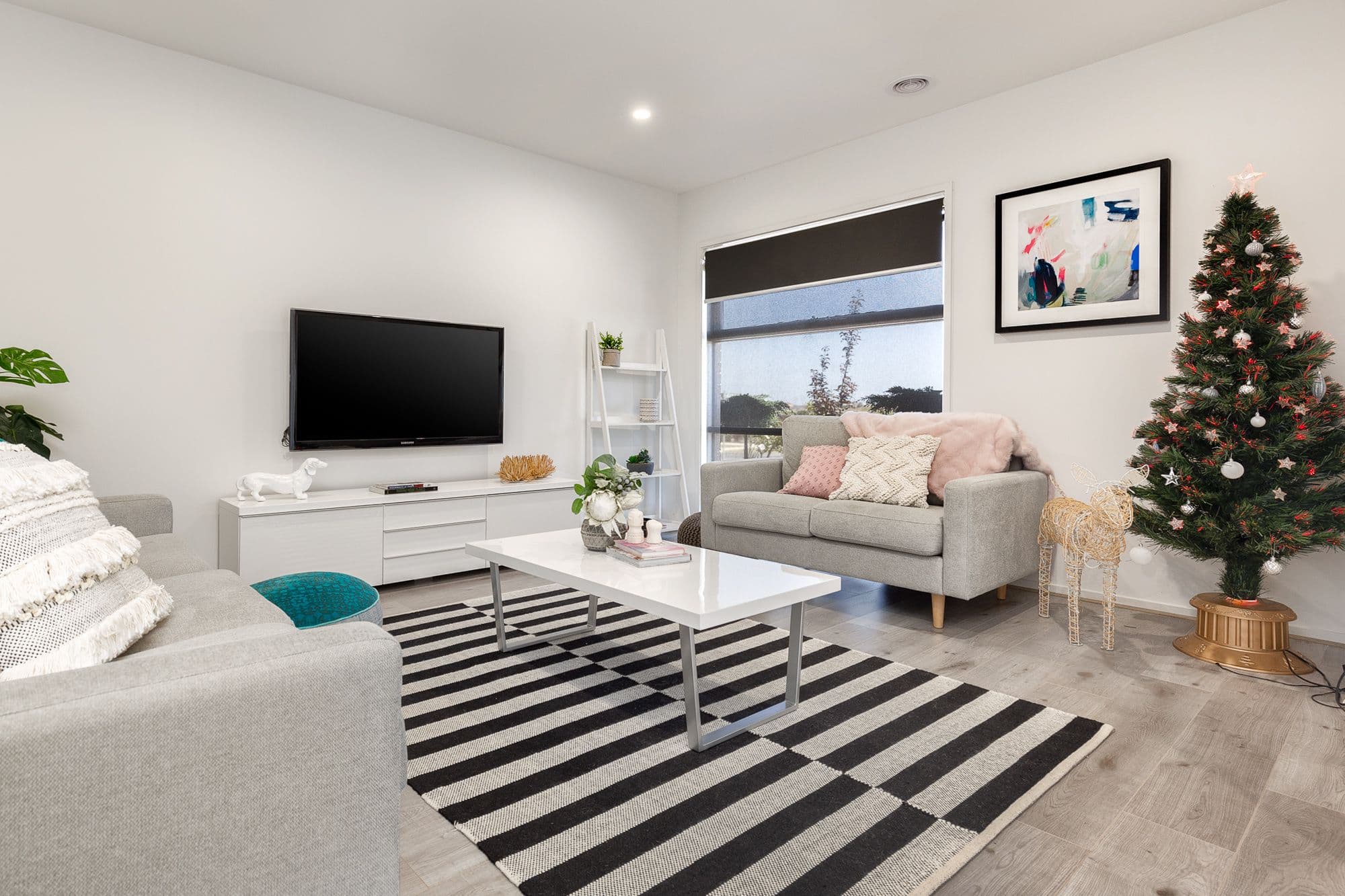266 Heather Grove, Clyde North VIC 3978, Clyde North - Thumbnail 2