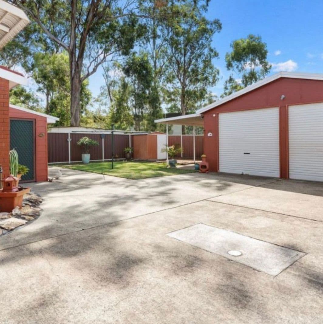 24 Brigalow Avenue, Casula NSW 2170, Casula - Thumbnail 2