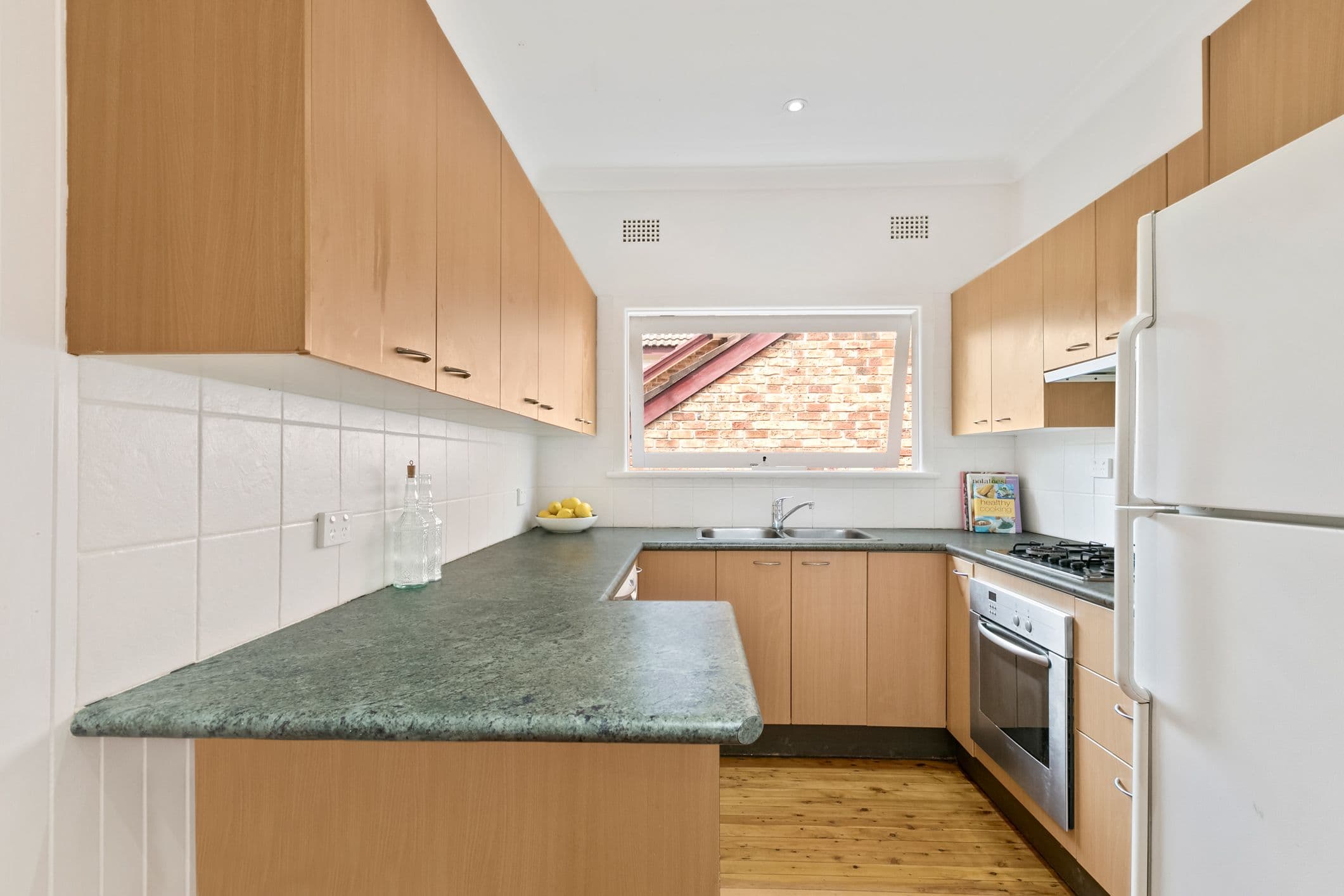 24 Addiscombe Road, Manly Vale - Thumbnail 3