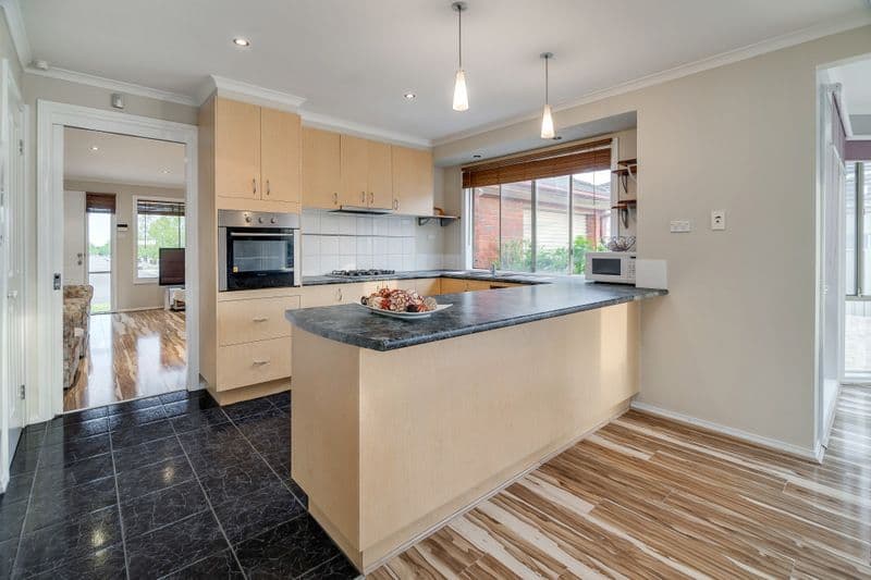 9 The Greenway, CRAIGIEBURN VIC 3064, Craigieburn - Thumbnail 3