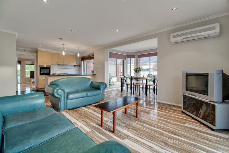 9 The Greenway, CRAIGIEBURN VIC 3064, Craigieburn - Thumbnail 7