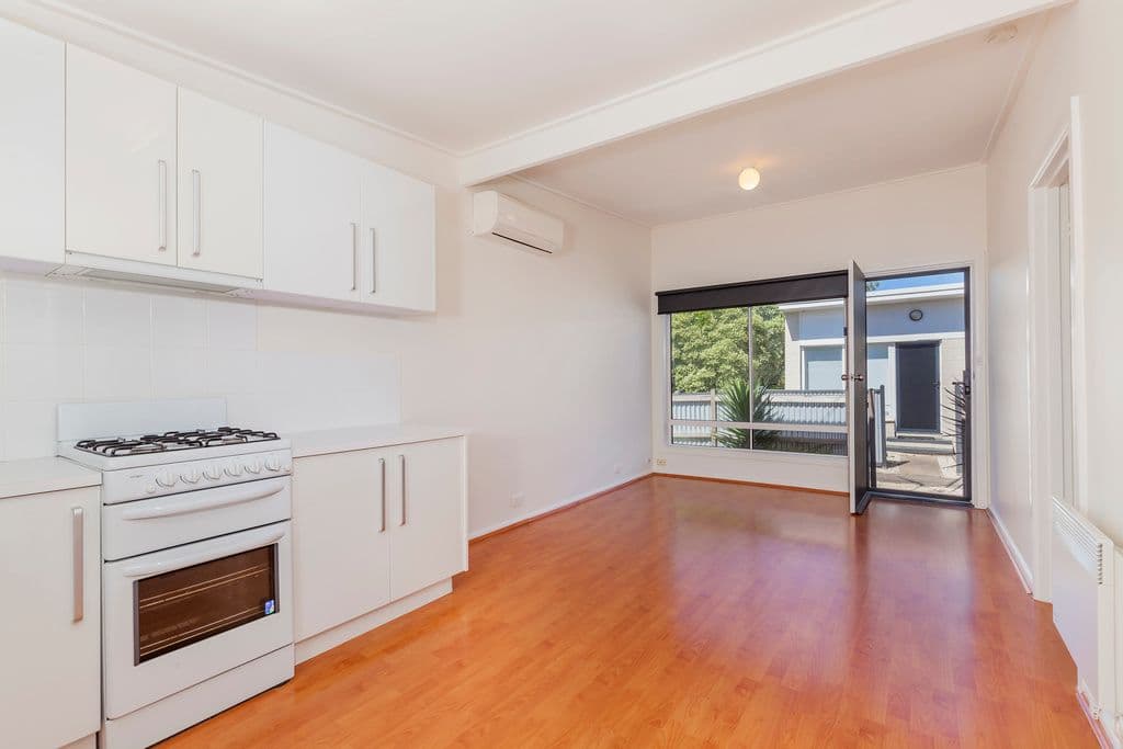 107 Isabella Street, Geelong West VIC 3218, Geelong West - Thumbnail 3