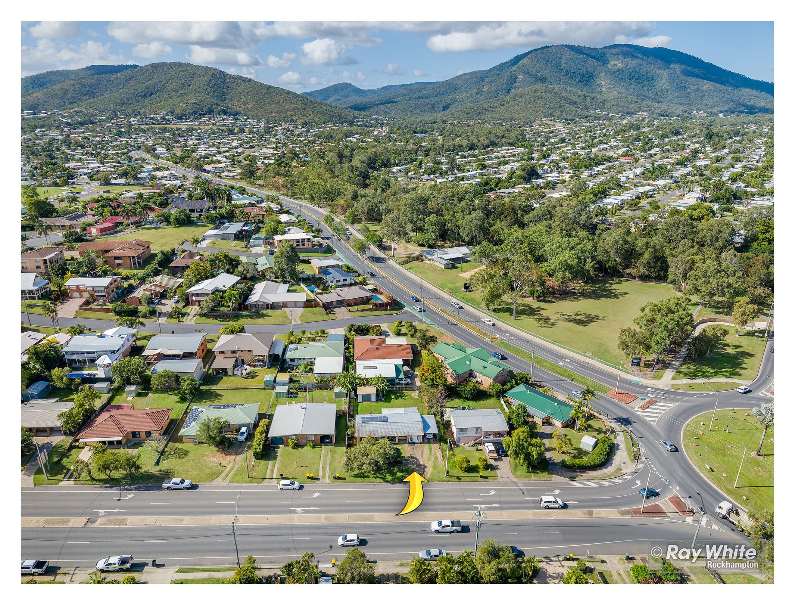 374 Feez Street, Norman Gardens QLD 4701, Norman Gardens - Thumbnail 3