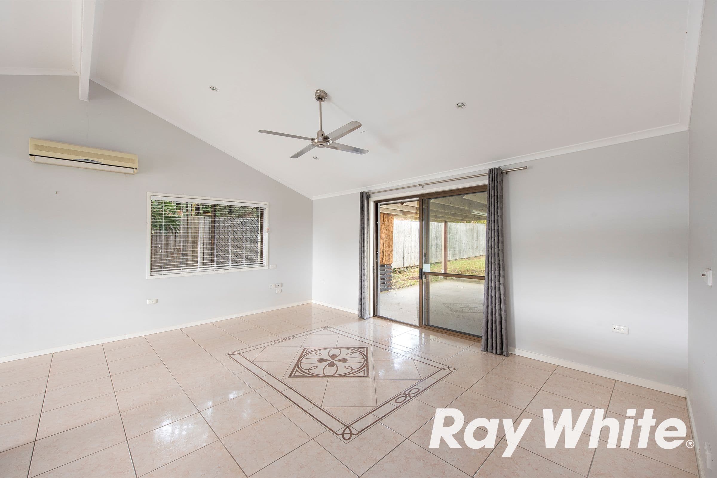 43 Jilbard Drive, Springwood QLD 4127, Springwood - Thumbnail 3