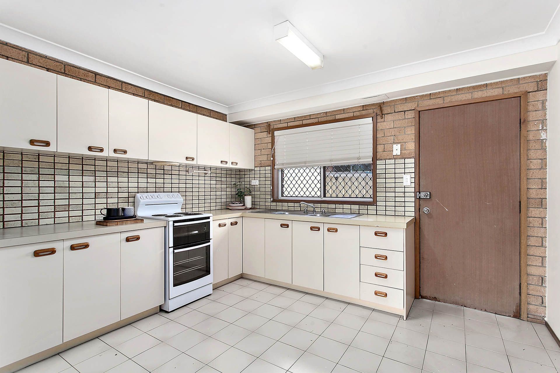 54 Peterborough Avenue, Lake Illawarra NSW 2528, Lake Illawarra - Thumbnail 6