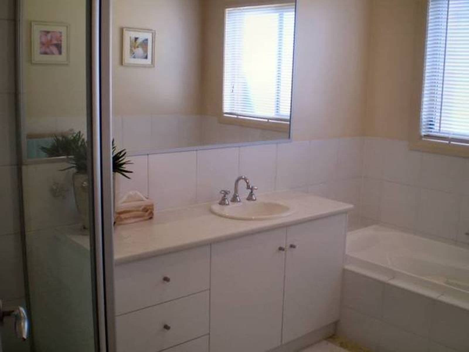 19 Canterbury Drive, Mildura - Thumbnail 4