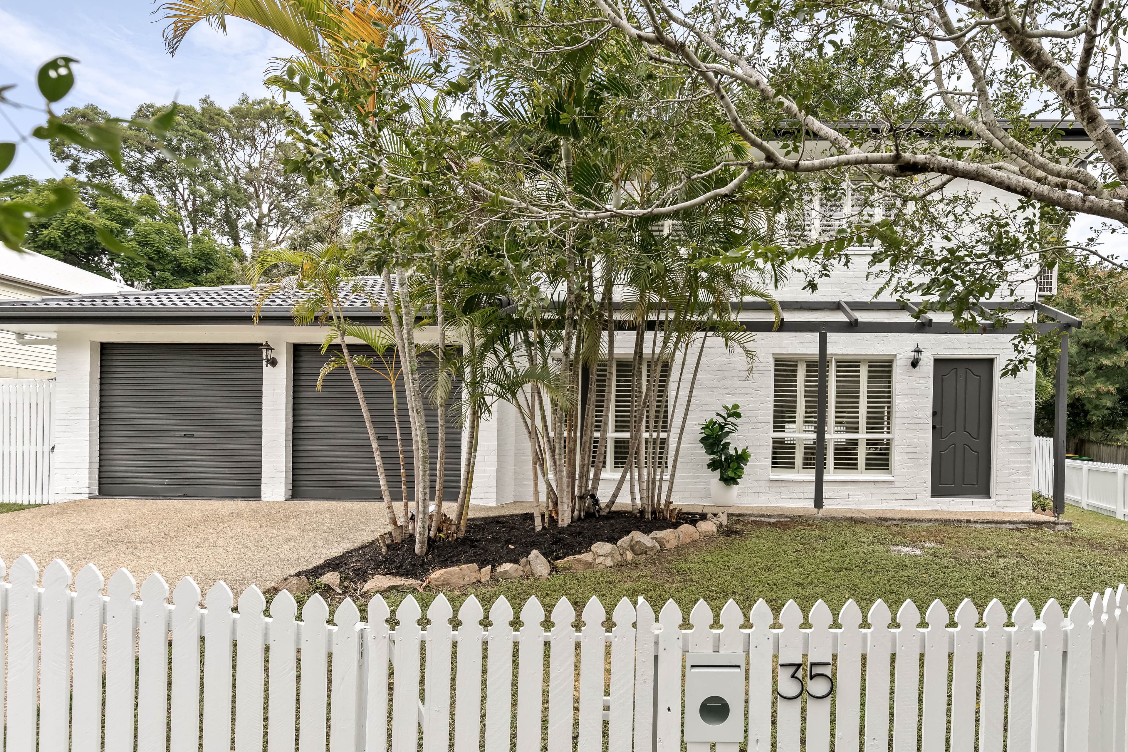 35 Deerdale Street, Stafford Heights QLD 4053, Stafford Heights - Thumbnail 2