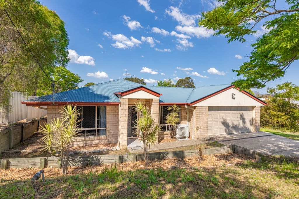 8 Robson Street, Kilcoy QLD 4515, Kilcoy - Thumbnail 2
