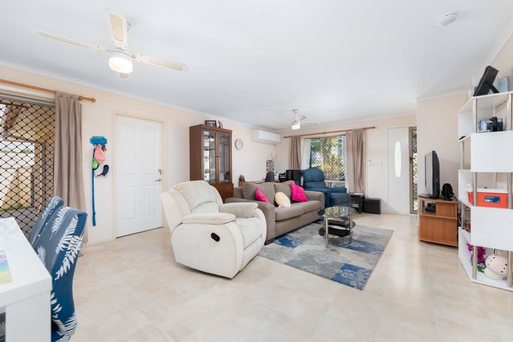 8 Robson Street, Kilcoy QLD 4515, Kilcoy - Thumbnail 3