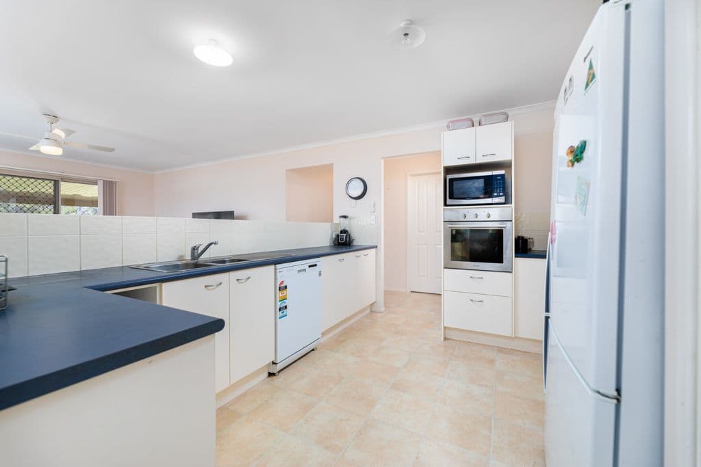 8 Robson Street, Kilcoy QLD 4515, Kilcoy - Thumbnail 5