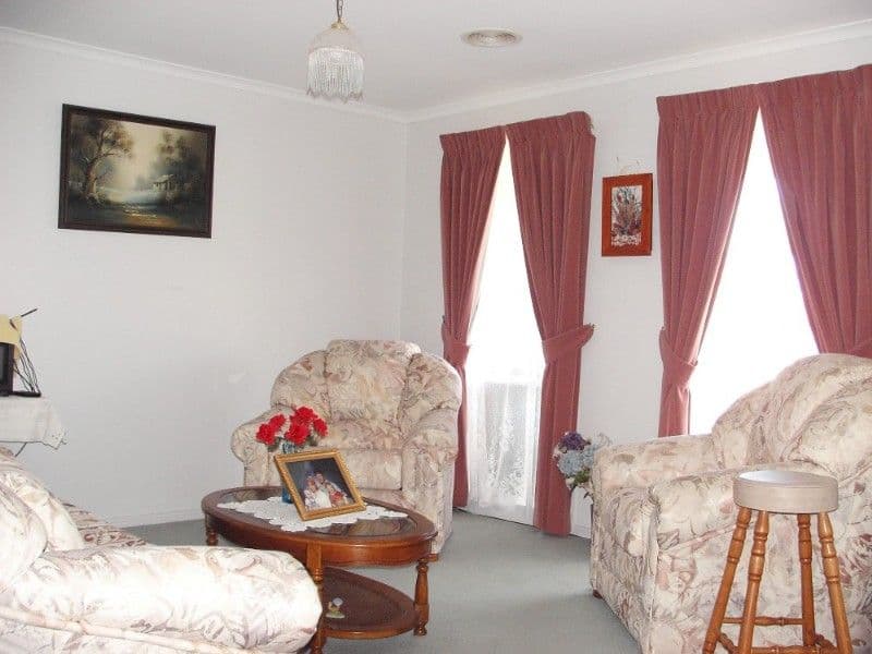 31 Thomas Place, PAKENHAM VIC 3810, Pakenham - Thumbnail 2