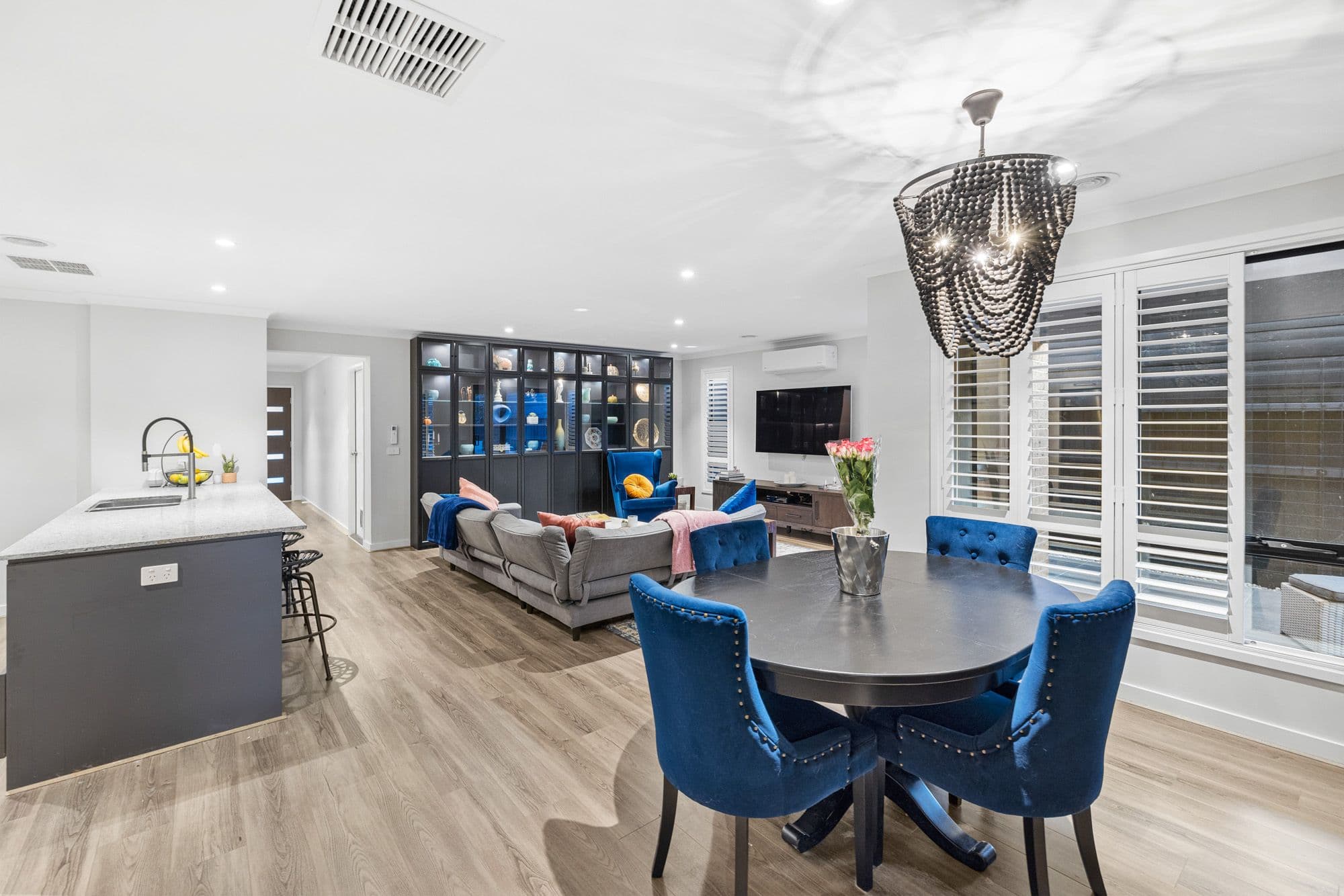 64 Dawley Circuit, Werribee VIC 3030, Werribee - Thumbnail 3