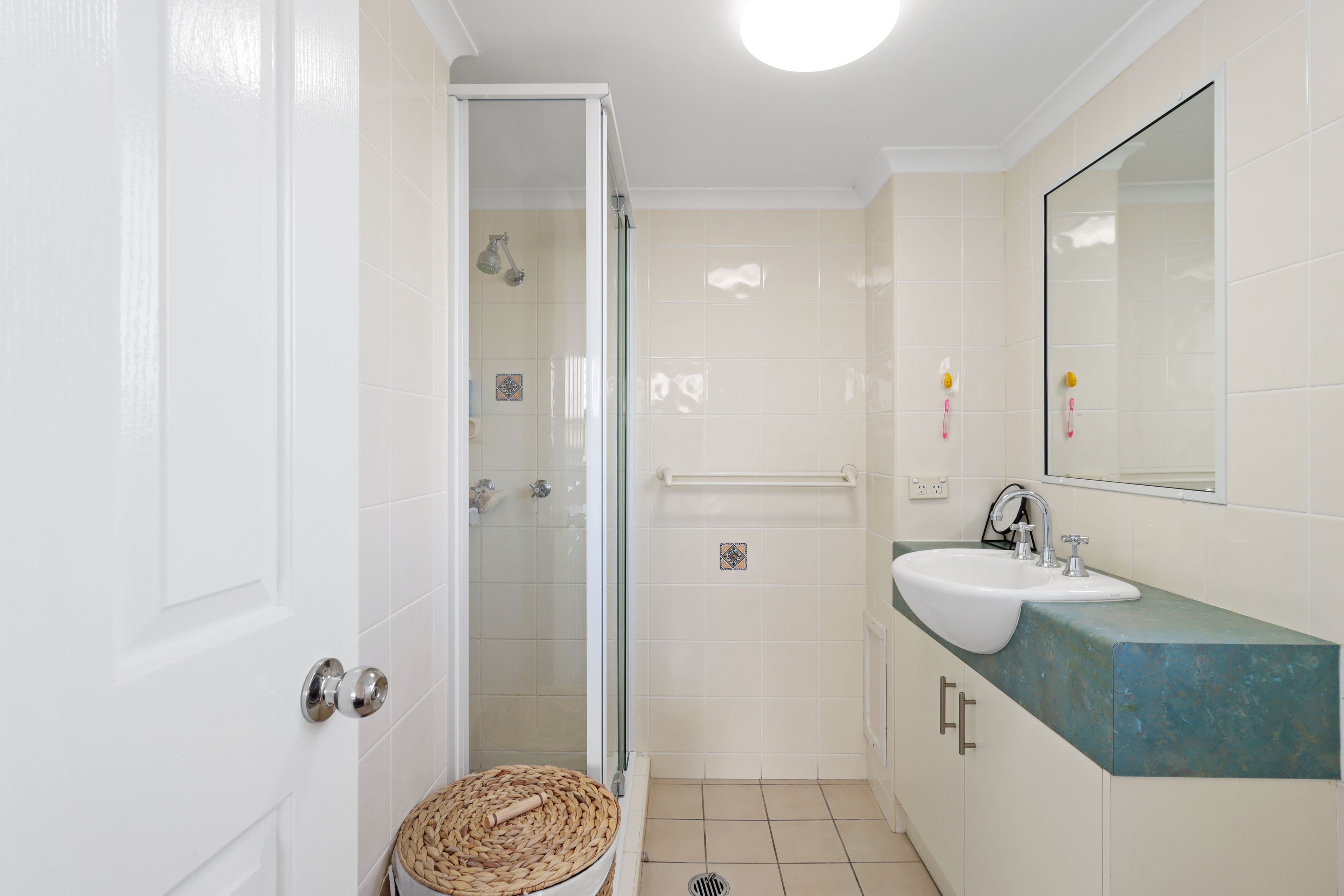 407 Esplanade, Torquay QLD 4655, Torquay - Thumbnail 7
