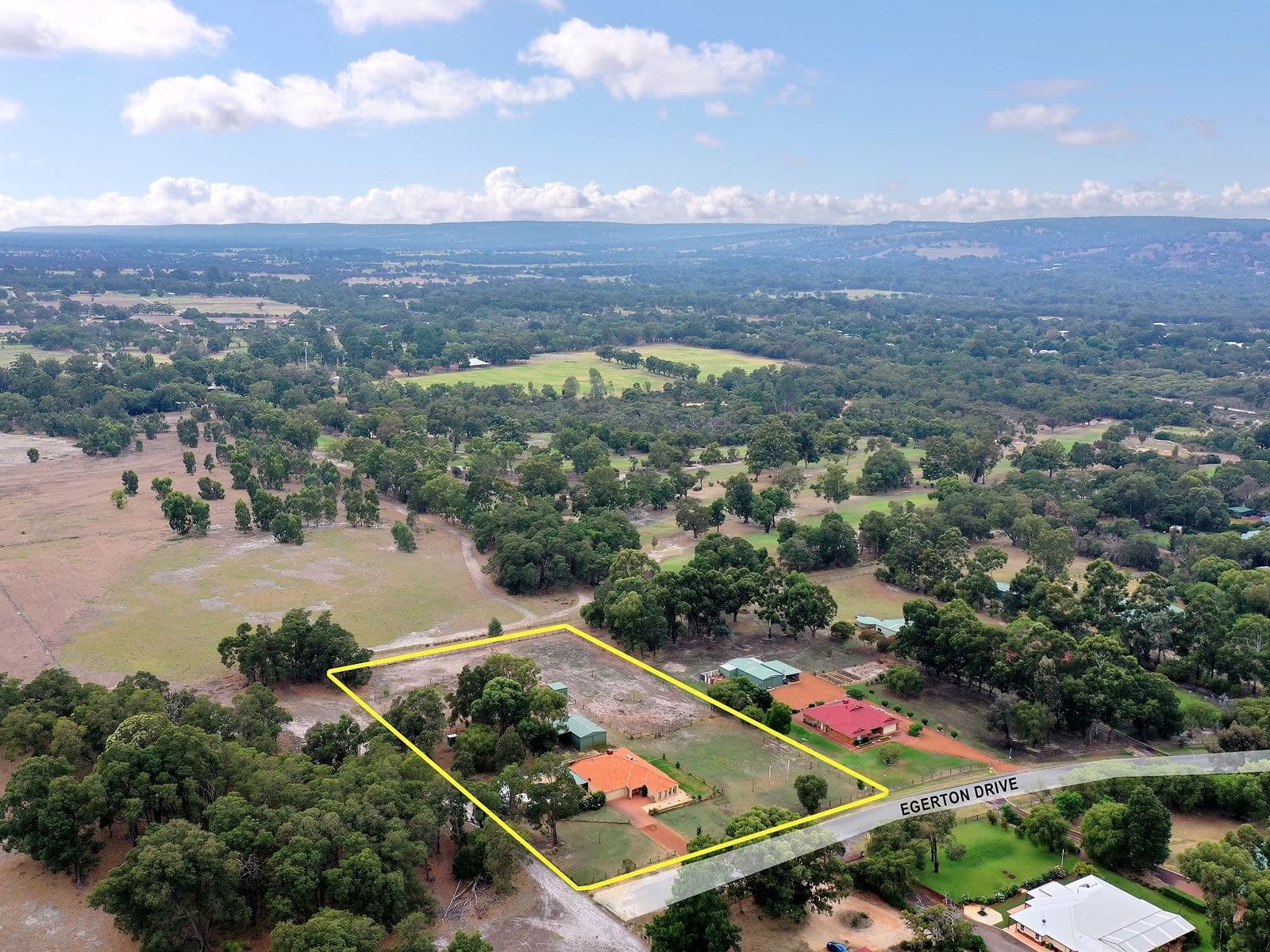 72 Egerton Drive, Serpentine WA 6125, Serpentine - Thumbnail 2