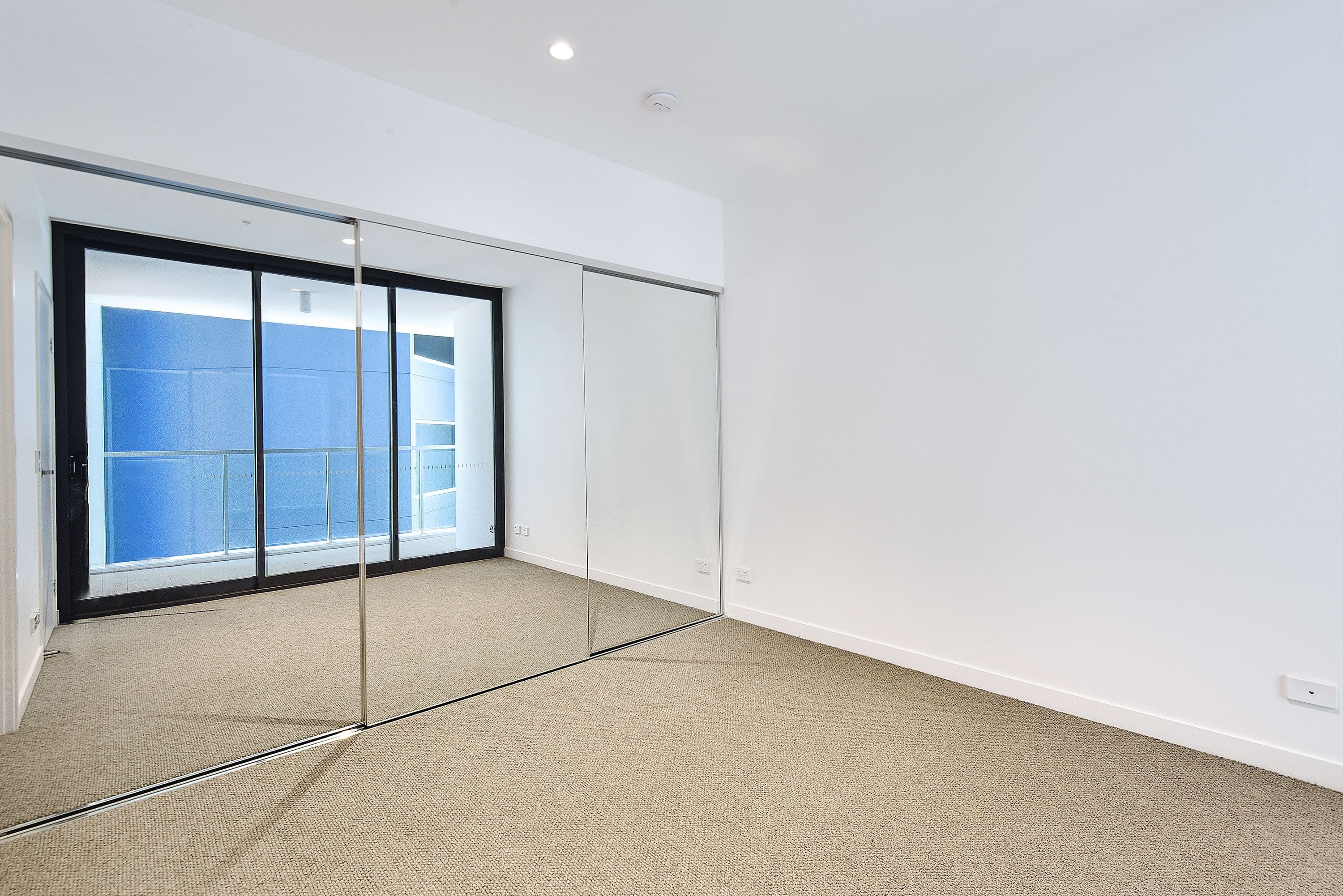 402 3 Northcliffe Terrace, Surfers Paradise QLD 4217, Surfers Paradise - Thumbnail 6