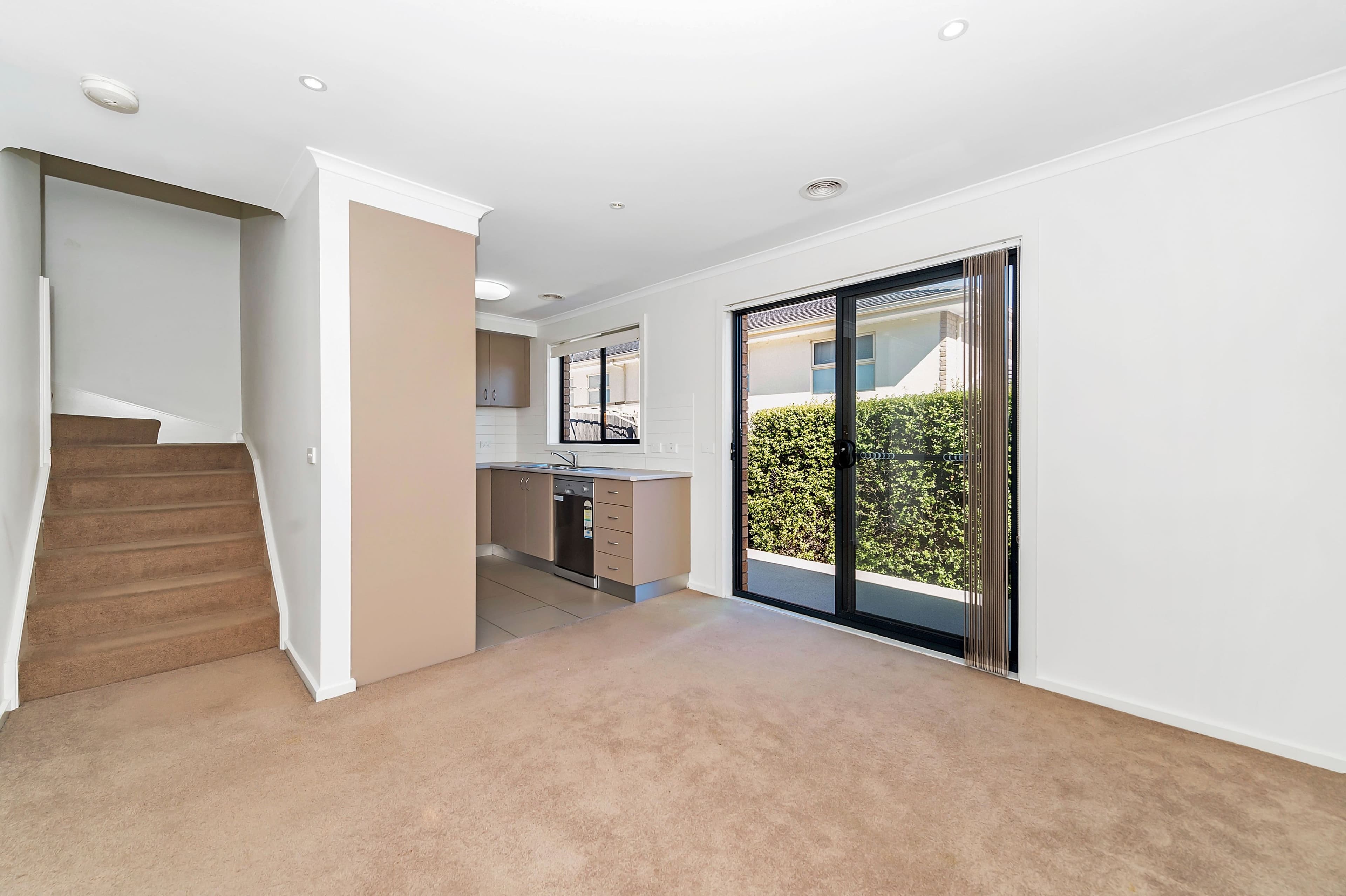 53 Erin Street, Queanbeyan NSW 2620, Queanbeyan - Thumbnail 3
