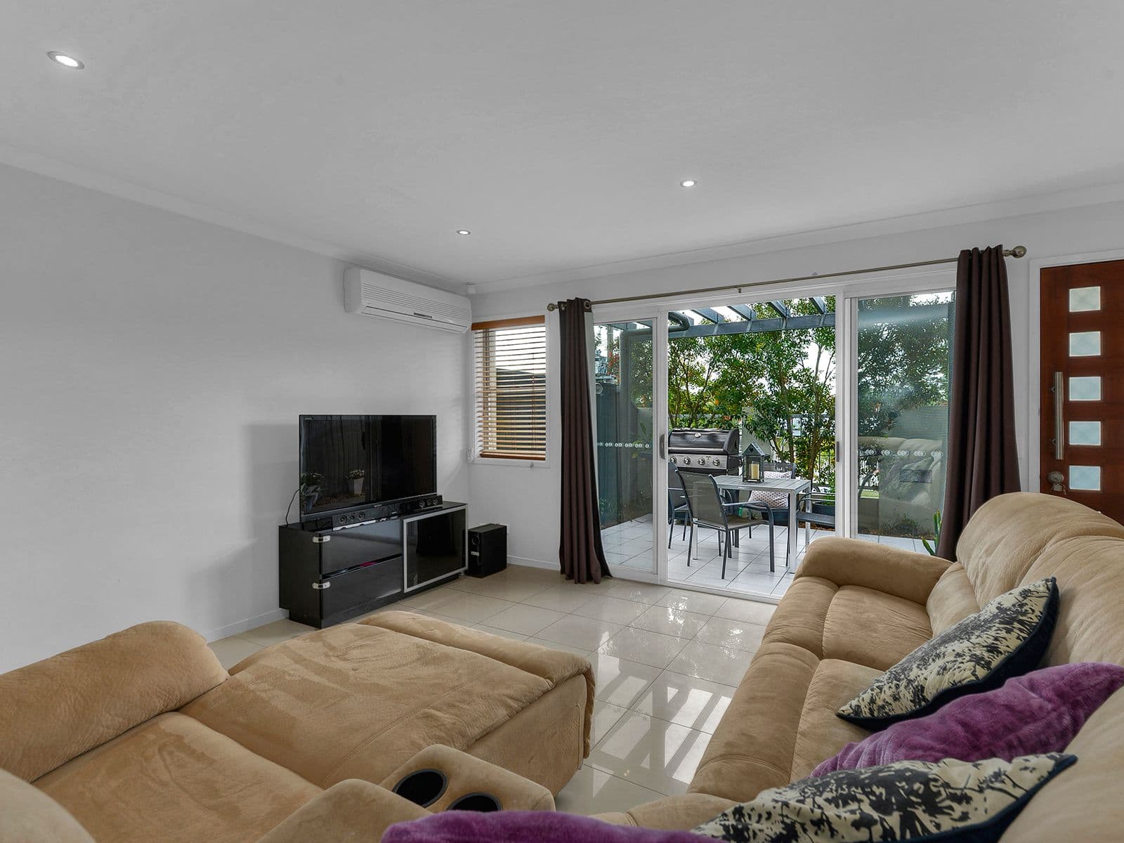 69 Molloy Road, Cannon Hill QLD 4170, Cannon Hill - Thumbnail 2