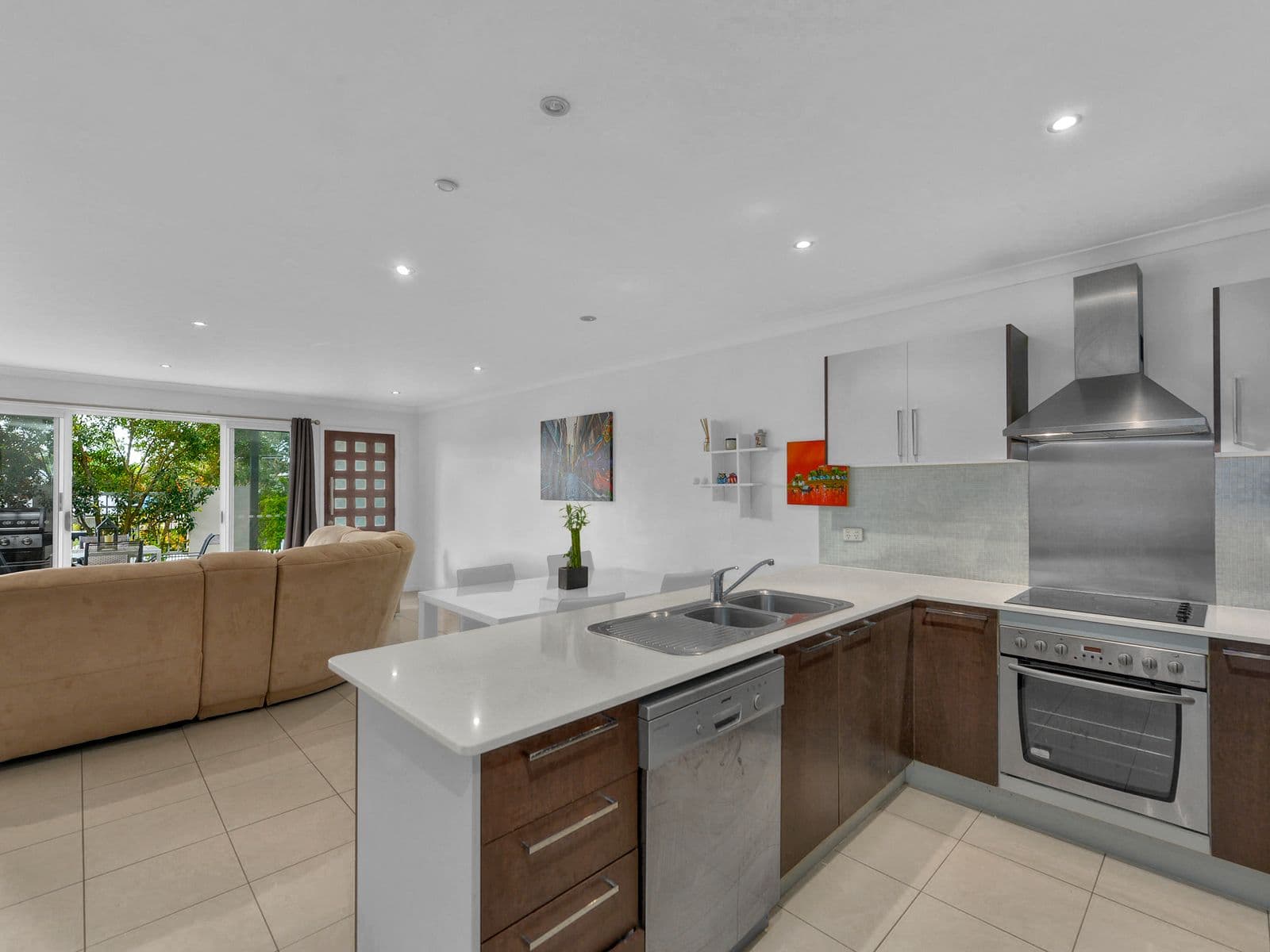 69 Molloy Road, Cannon Hill QLD 4170, Cannon Hill - Thumbnail 4