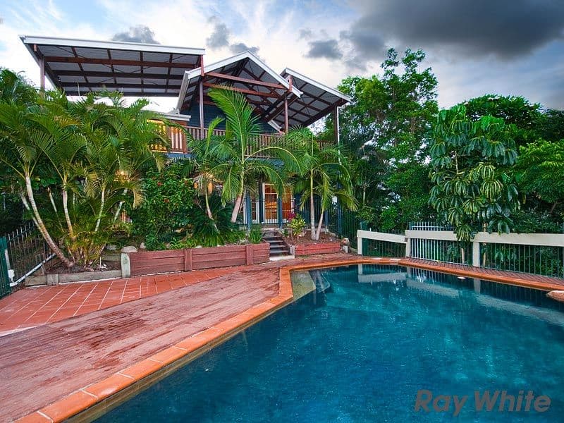 15 Bearsden Avenue, NEWMARKET QLD 4051, Newmarket - Thumbnail 2