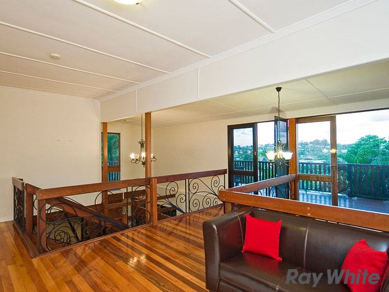 15 Bearsden Avenue, NEWMARKET QLD 4051, Newmarket - Thumbnail 3