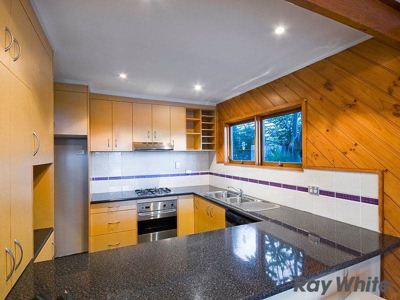 15 Bearsden Avenue, NEWMARKET QLD 4051, Newmarket - Thumbnail 4