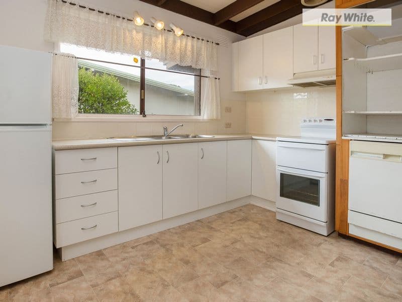 102 Spray Street, ROSEBUD VIC 3939, Rosebud - Thumbnail 2