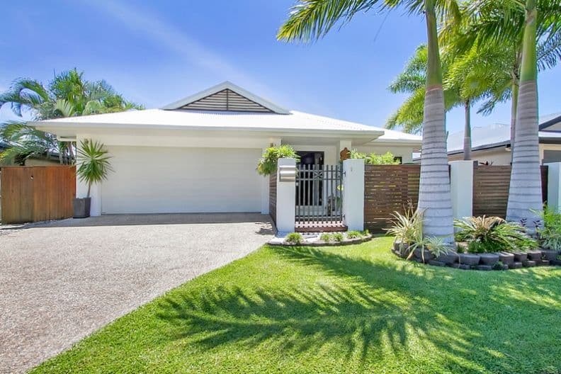 11 Palmetto Street, PALM COVE QLD 4879, Palm Cove - Thumbnail 2