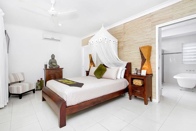 11 Palmetto Street, PALM COVE QLD 4879, Palm Cove - Thumbnail 3