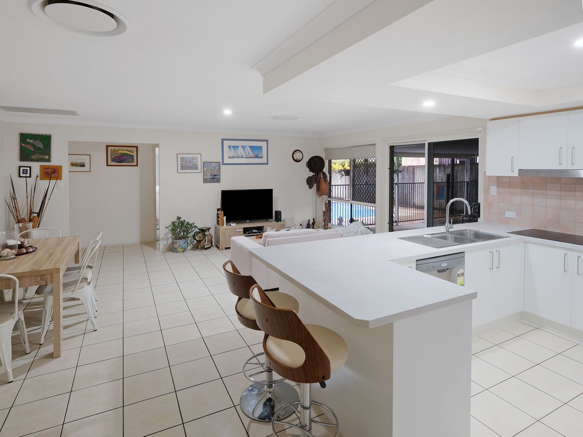 5 Benarkin Street, Forest Lake QLD 4078, Forest Lake - Thumbnail 4