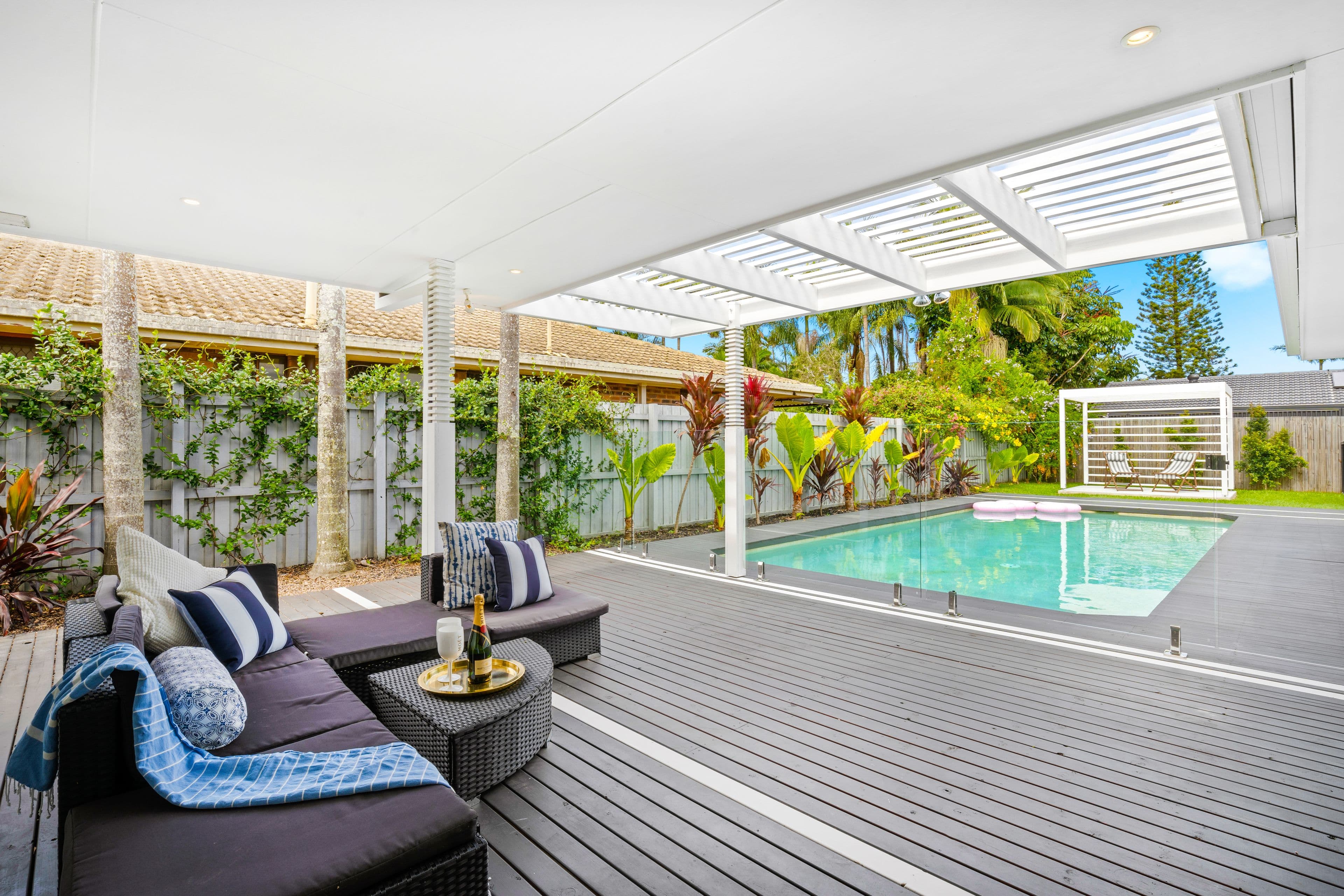 67 Cypress Drive, Broadbeach Waters QLD 4218, Broadbeach Waters - Thumbnail 3