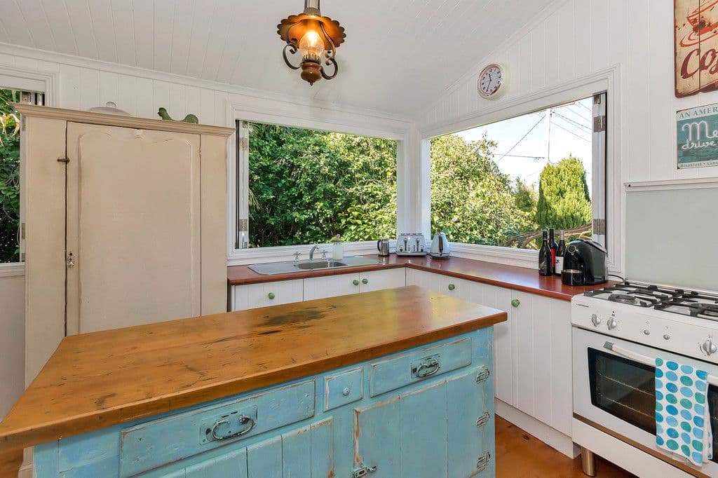 139 Blackstone Road, Silkstone QLD 4304, Silkstone - Thumbnail 4
