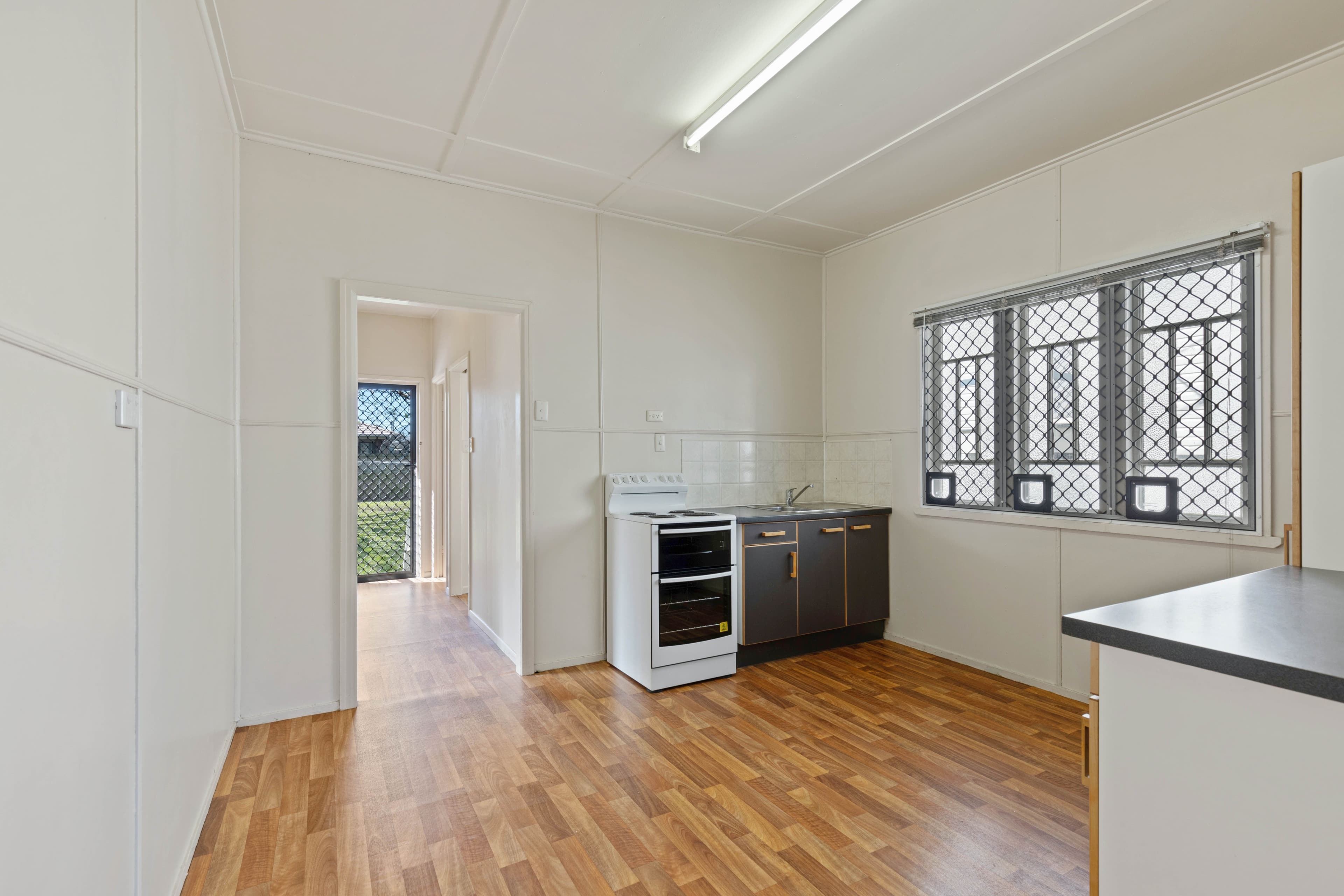 11 Burralong Street, Deagon QLD 4017, Deagon - Thumbnail 4