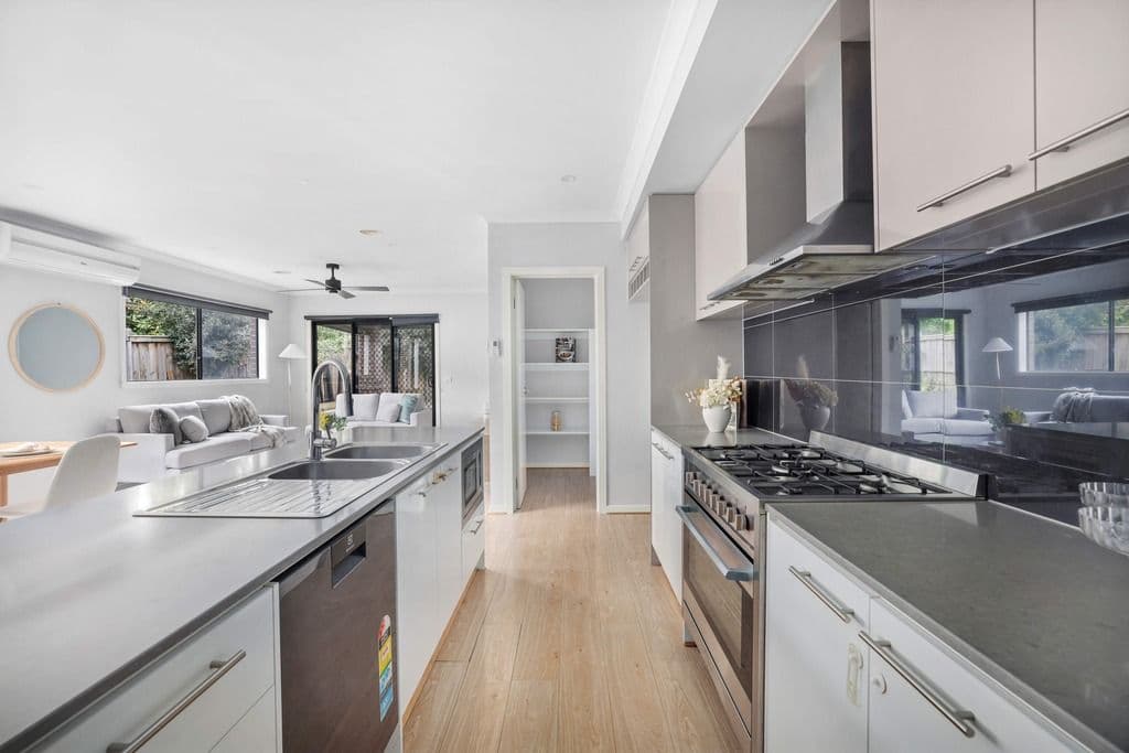 16 Pascolo Way, Wyndham Vale VIC 3024, Wyndham Vale - Thumbnail 7