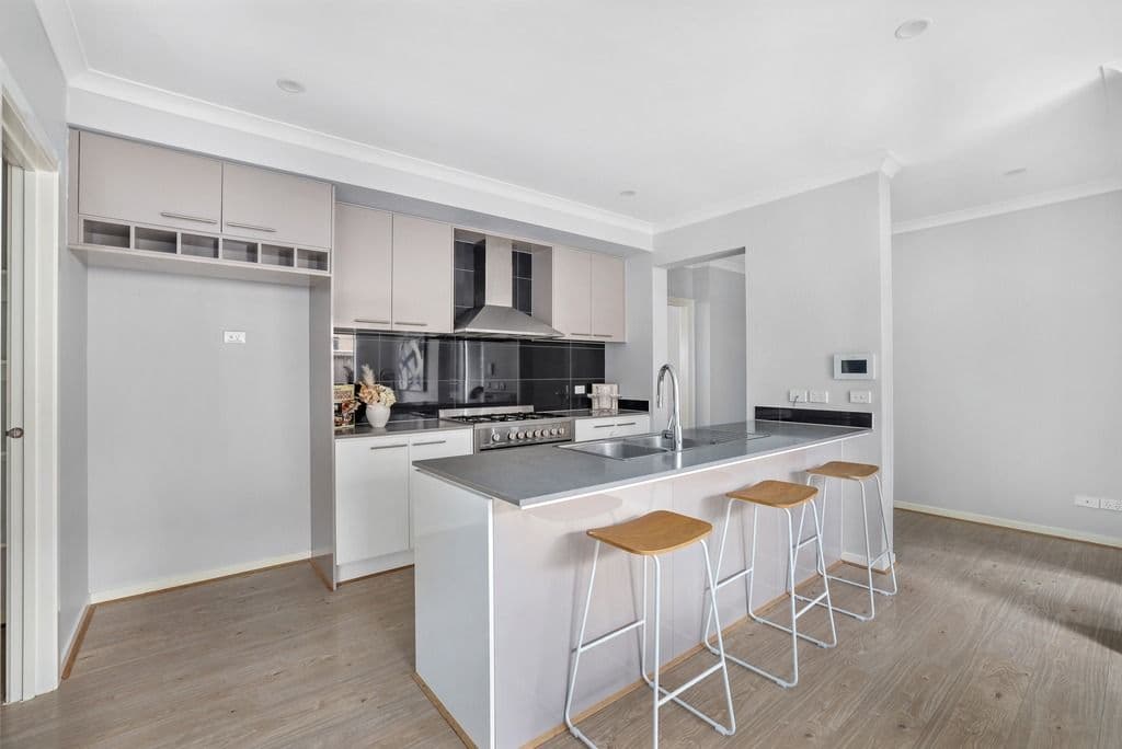 16 Pascolo Way, Wyndham Vale VIC 3024, Wyndham Vale - Thumbnail 8